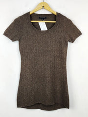 Buy online pre-used pre-loved 100% authentic & Original branded Banana Republic (WT-5241) available in Pakistan. Top international brands avilable.