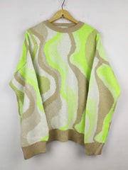 Buy online pre-used pre-loved 100% authentic & Original branded Bershka (WT-5275) available in Pakistan. Top international brands avilable.