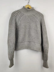 Buy online pre-used pre-loved 100% authentic & Original branded H&M (WT-5304) available in Pakistan. Top international brands avilable.