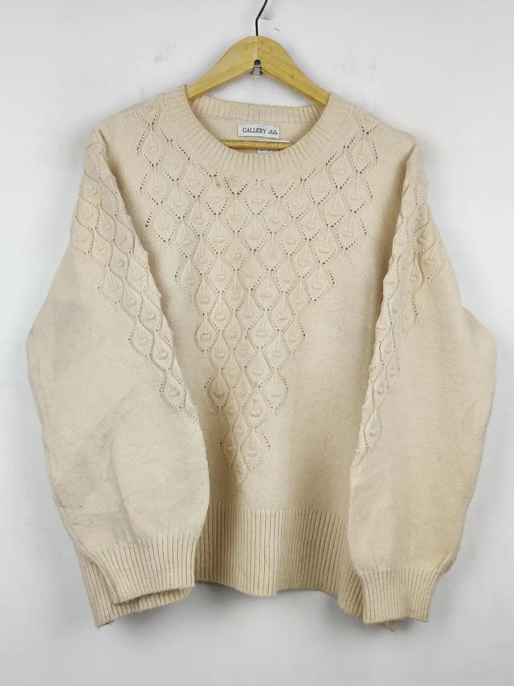 Buy online pre-used pre-loved 100% authentic & Original branded Gallery (WT-5318) available in Pakistan. Top international brands avilable.