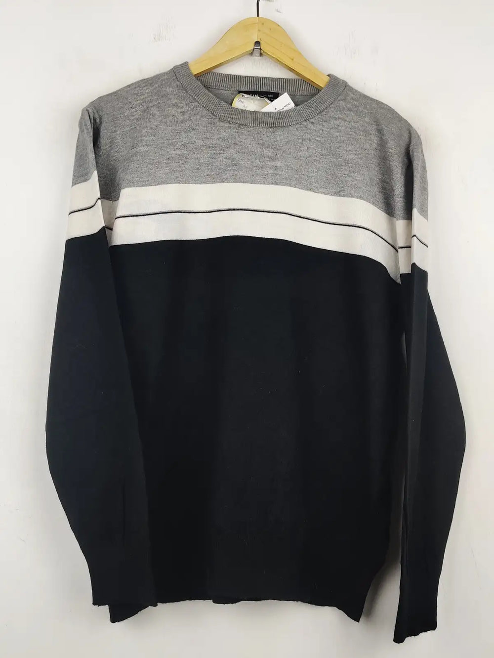 Buy online pre-used pre-loved 100% authentic & Original branded Shein (WT-5325) available in Pakistan. Top international brands avilable.