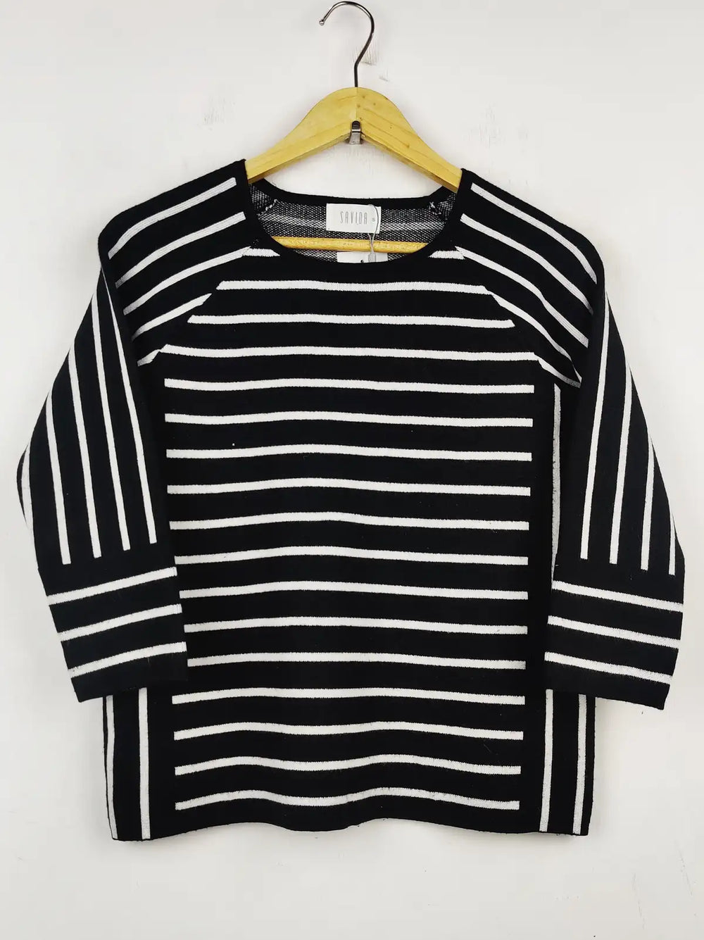 Buy online pre-used pre-loved 100% authentic & Original branded Savida (WT-5345) available in Pakistan. Top international brands avilable.