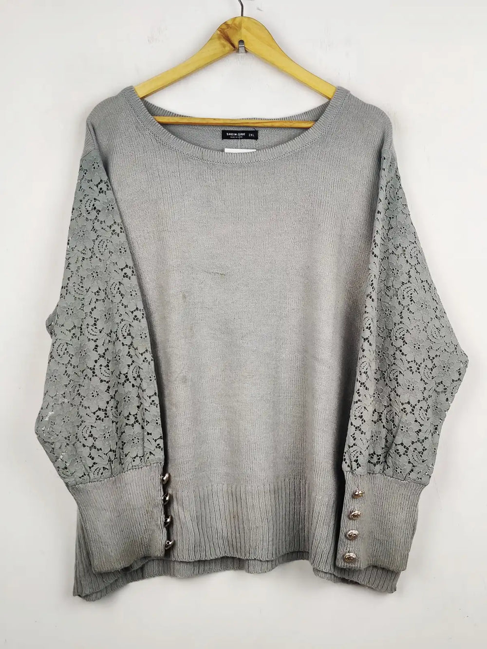 Buy online pre-used pre-loved 100% authentic & Original branded Shein (WT-5410) available in Pakistan. Top international brands avilable.