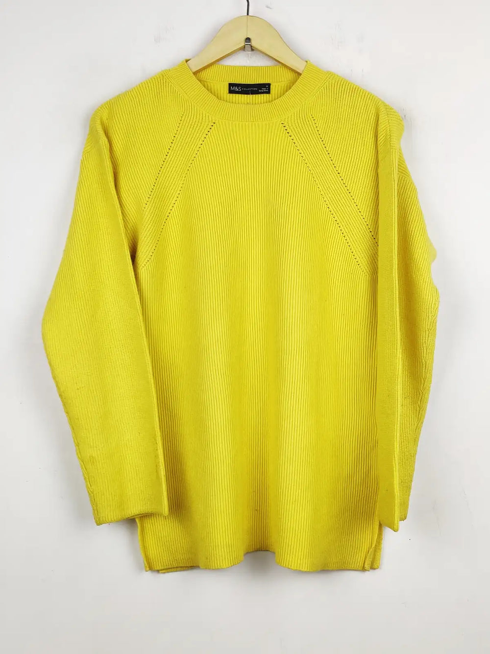 Buy online pre-used pre-loved 100% authentic & Original branded Marks & Spencer (WT-5424) available in Pakistan. Top international brands avilable.