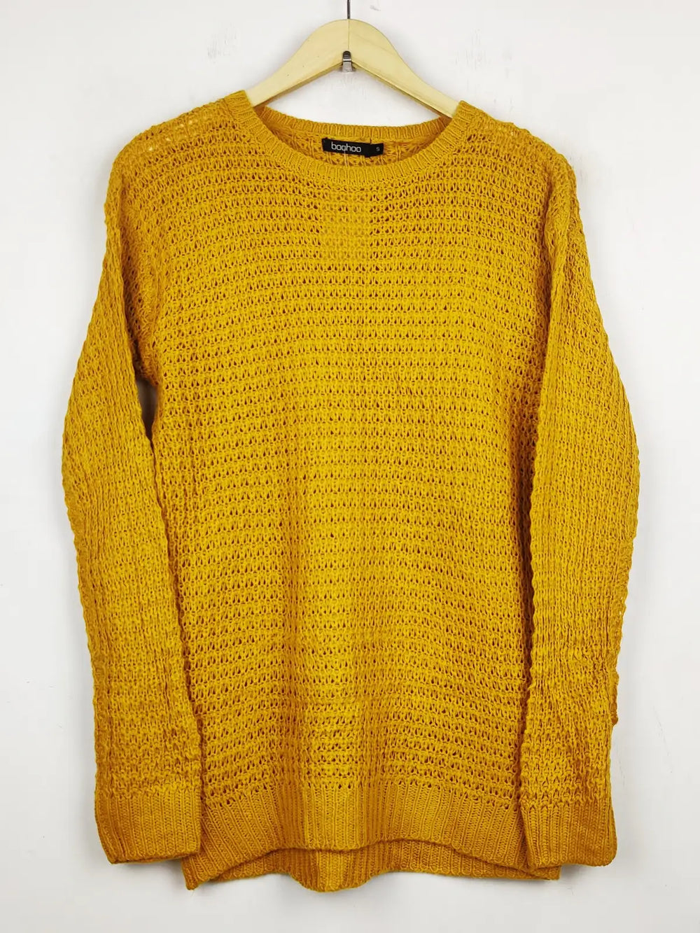 Buy online pre-used pre-loved 100% authentic & Original branded Boohoo (WT-5442) available in Pakistan. Top international brands avilable.