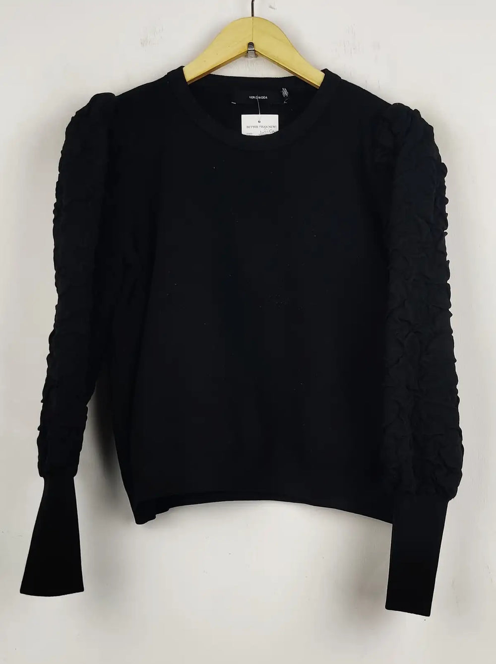 Buy online pre-used pre-loved 100% authentic & Original branded Vero Moda (WT-5495) available in Pakistan. Top international brands avilable.