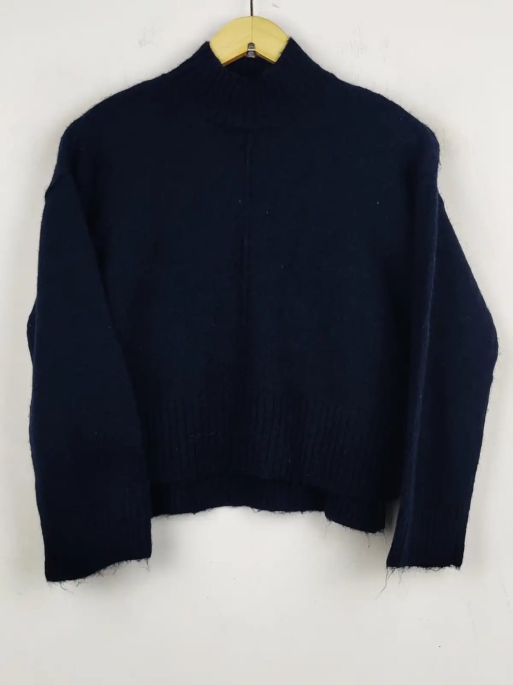 Buy online pre-used pre-loved 100% authentic & Original branded Primark (WT-5509) available in Pakistan. Top international brands avilable.