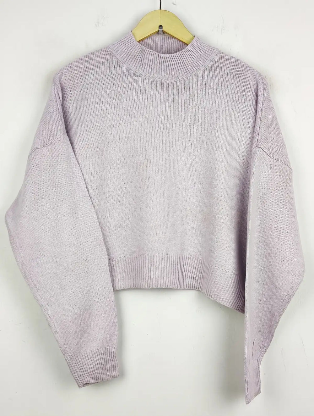 Buy online pre-used pre-loved 100% authentic & Original branded H&M (WT-5534) available in Pakistan. Top international brands avilable.