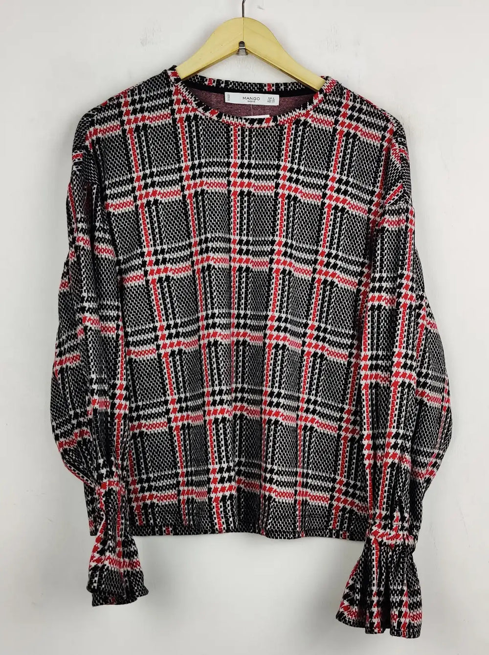 Buy online pre-used pre-loved 100% authentic & Original branded Mango (WT-5546) available in Pakistan. Top international brands avilable.