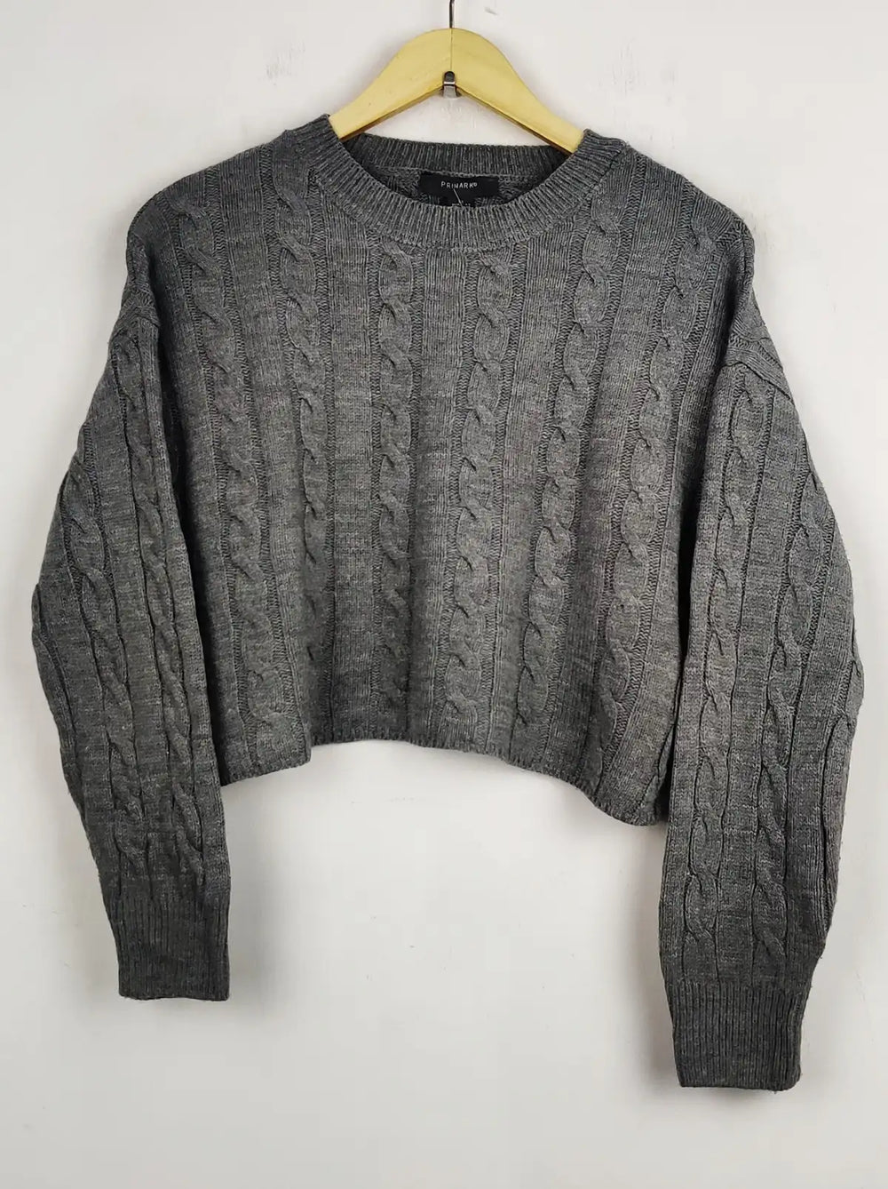 Buy online pre-used pre-loved 100% authentic & Original branded Primark (WT-5557) available in Pakistan. Top international brands avilable.