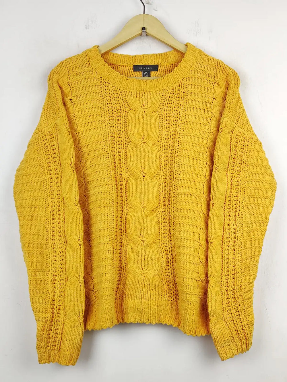 Buy online pre-used pre-loved 100% authentic & Original branded Primark (WT-5574) available in Pakistan. Top international brands avilable.