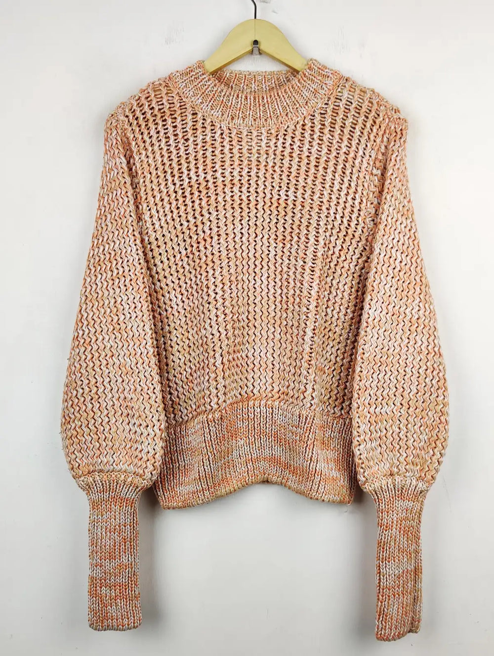 Buy online pre-used pre-loved 100% authentic & Original branded H&M (WT-5577) available in Pakistan. Top international brands avilable.