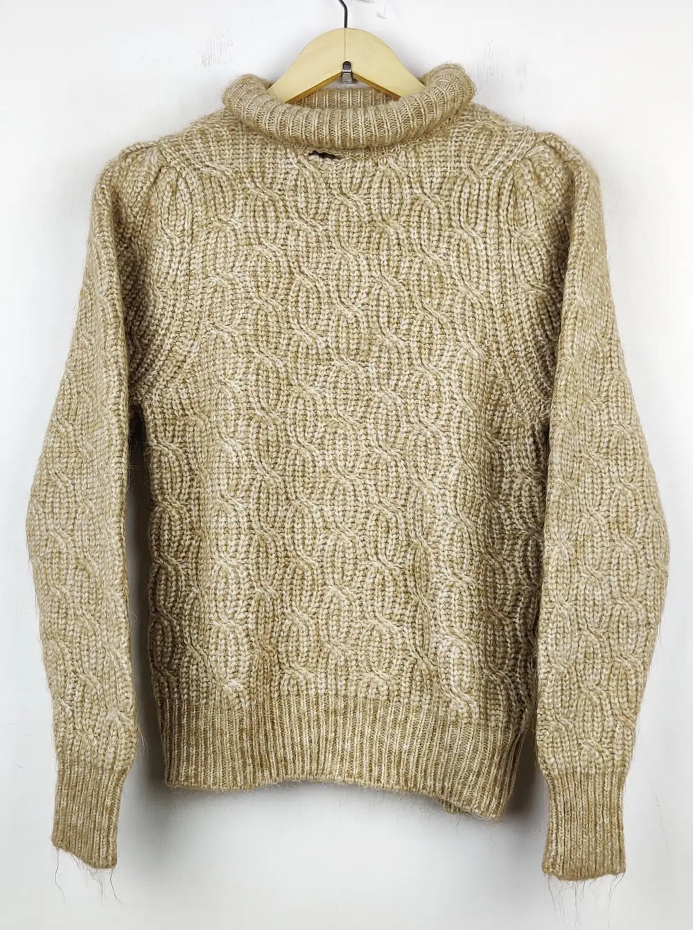 Buy online pre-used pre-loved 100% authentic & Original branded Primark (WT-5635) available in Pakistan. Top international brands avilable.