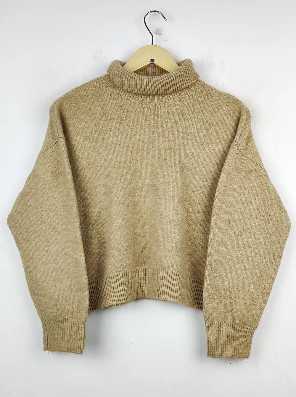 Buy online pre-used pre-loved 100% authentic & Original branded New Look (WT-5636) available in Pakistan. Top international brands avilable.