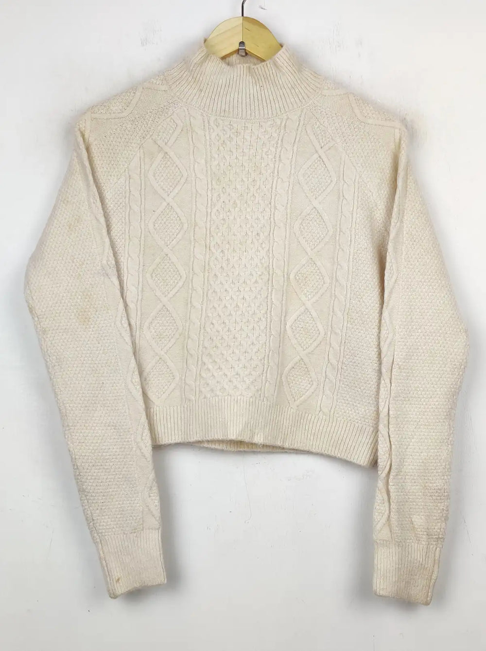 Buy online pre-used pre-loved 100% authentic & Original branded Primark (WT-5693) available in Pakistan. Top international brands avilable.