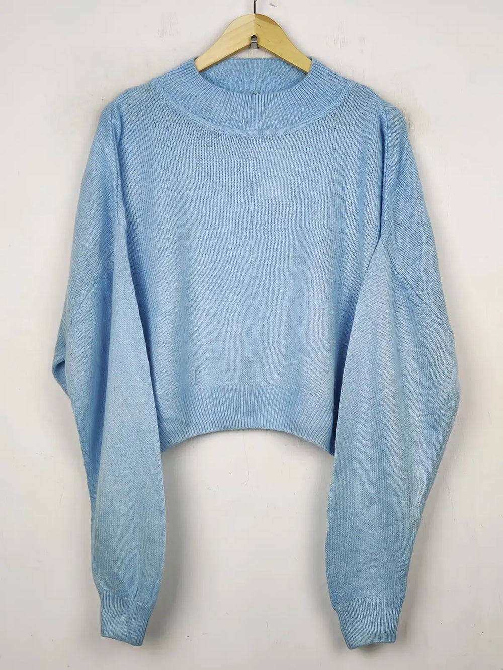 Buy online pre-used pre-loved 100% authentic & Original branded H&M (WT-5720) available in Pakistan. Top international brands avilable.