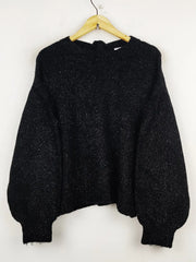 Buy online pre-used pre-loved 100% authentic & Original branded Tu (WT-5827) available in Pakistan. Top international brands avilable.