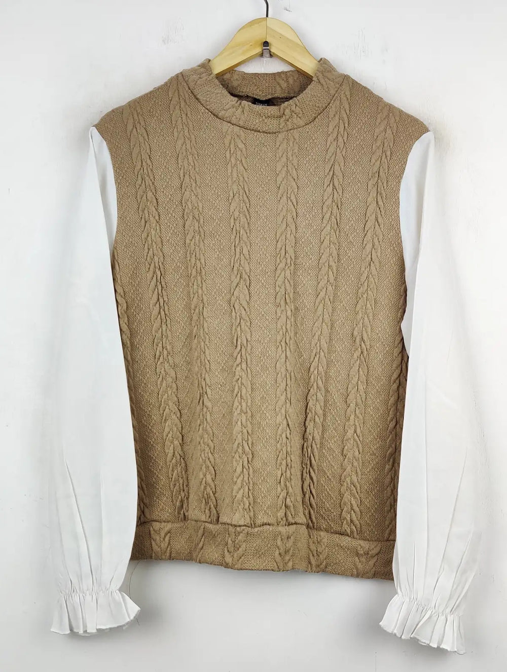 Buy online pre-used pre-loved 100% authentic & Original branded Shein (WT-5851) available in Pakistan. Top international brands avilable.