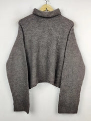 Buy online pre-used pre-loved 100% authentic & Original branded H&M (WT-5890) available in Pakistan. Top international brands avilable.