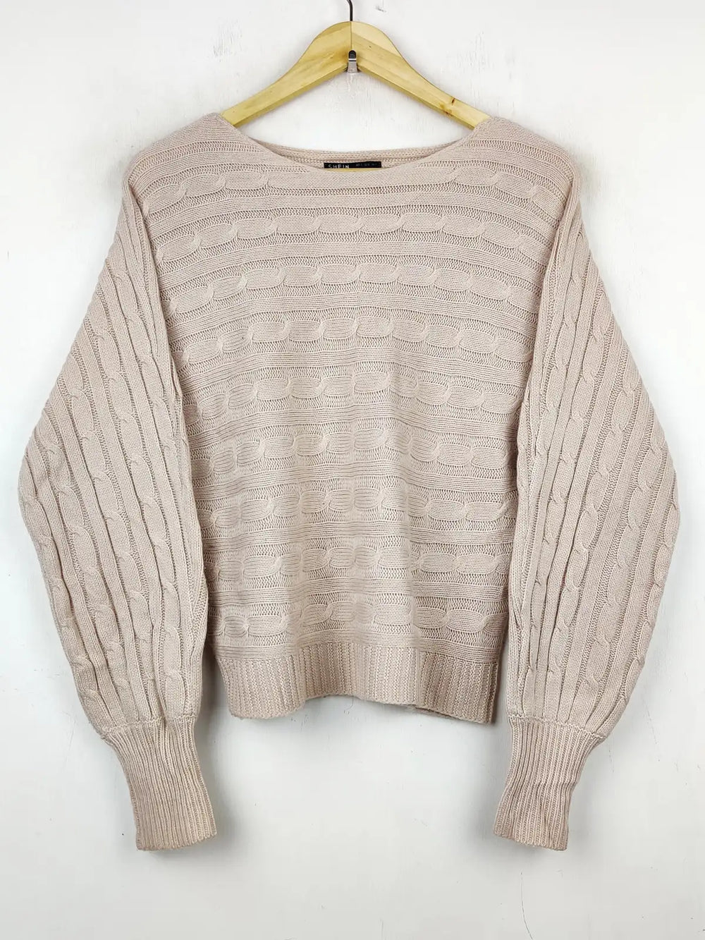 Buy online pre-used pre-loved 100% authentic & Original branded Shein (WT-5967) available in Pakistan. Top international brands avilable.