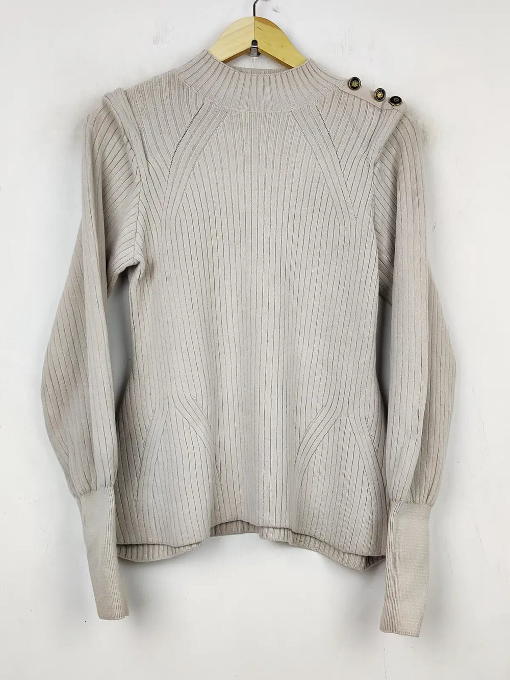 Buy online pre-used pre-loved 100% authentic & Original branded River Island (WT-6187) available in Pakistan. Top international brands avilable.