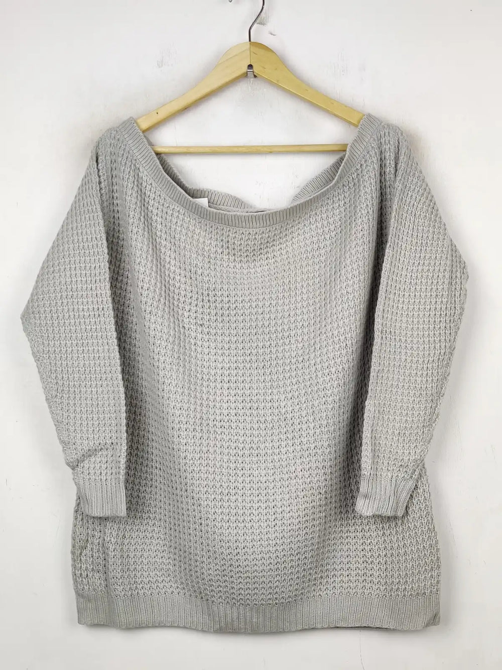 Buy online pre-used pre-loved 100% authentic & Original branded Boohoo (WT-6226) available in Pakistan. Top international brands avilable.