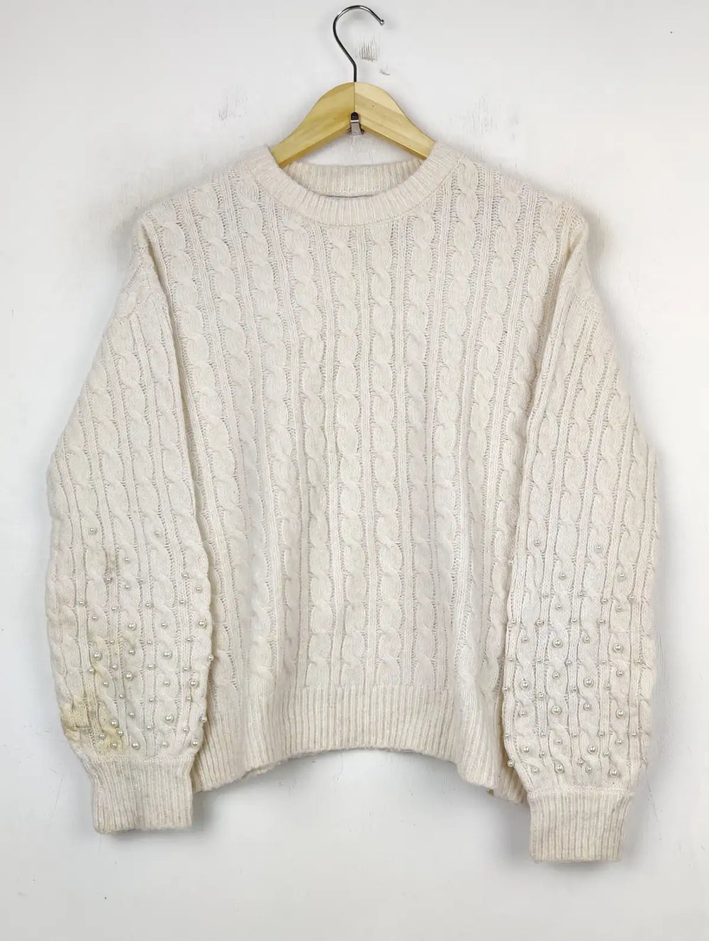 Buy online pre-used pre-loved 100% authentic & Original branded Tu (WT-6240) available in Pakistan. Top international brands avilable.