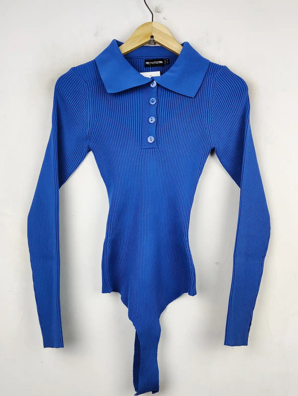 Buy online pre-used pre-loved 100% authentic & Original branded Prettylittlething (WT-6251) available in Pakistan. Top international brands avilable.