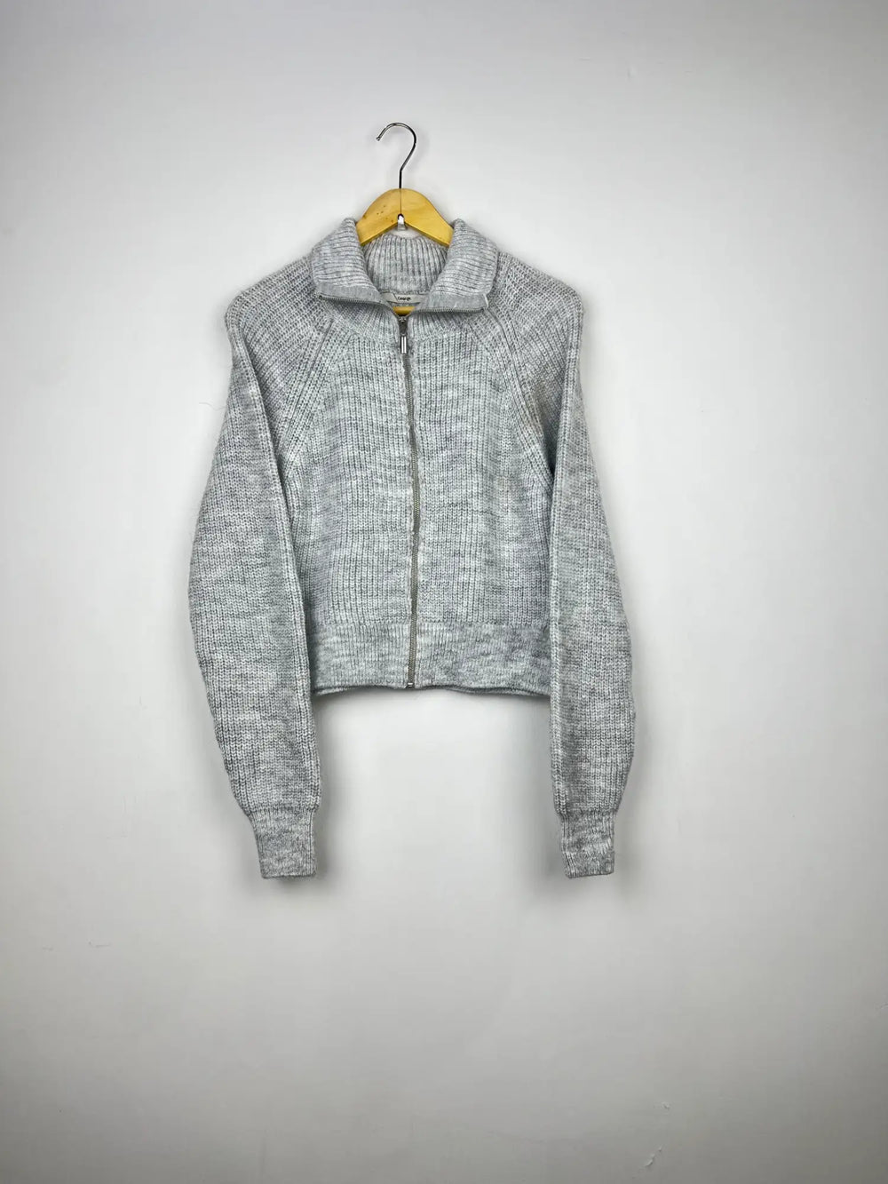 Buy online pre-used pre-loved 100% authentic & Original branded George (WT-6706) available in Pakistan. Top international brands avilable.