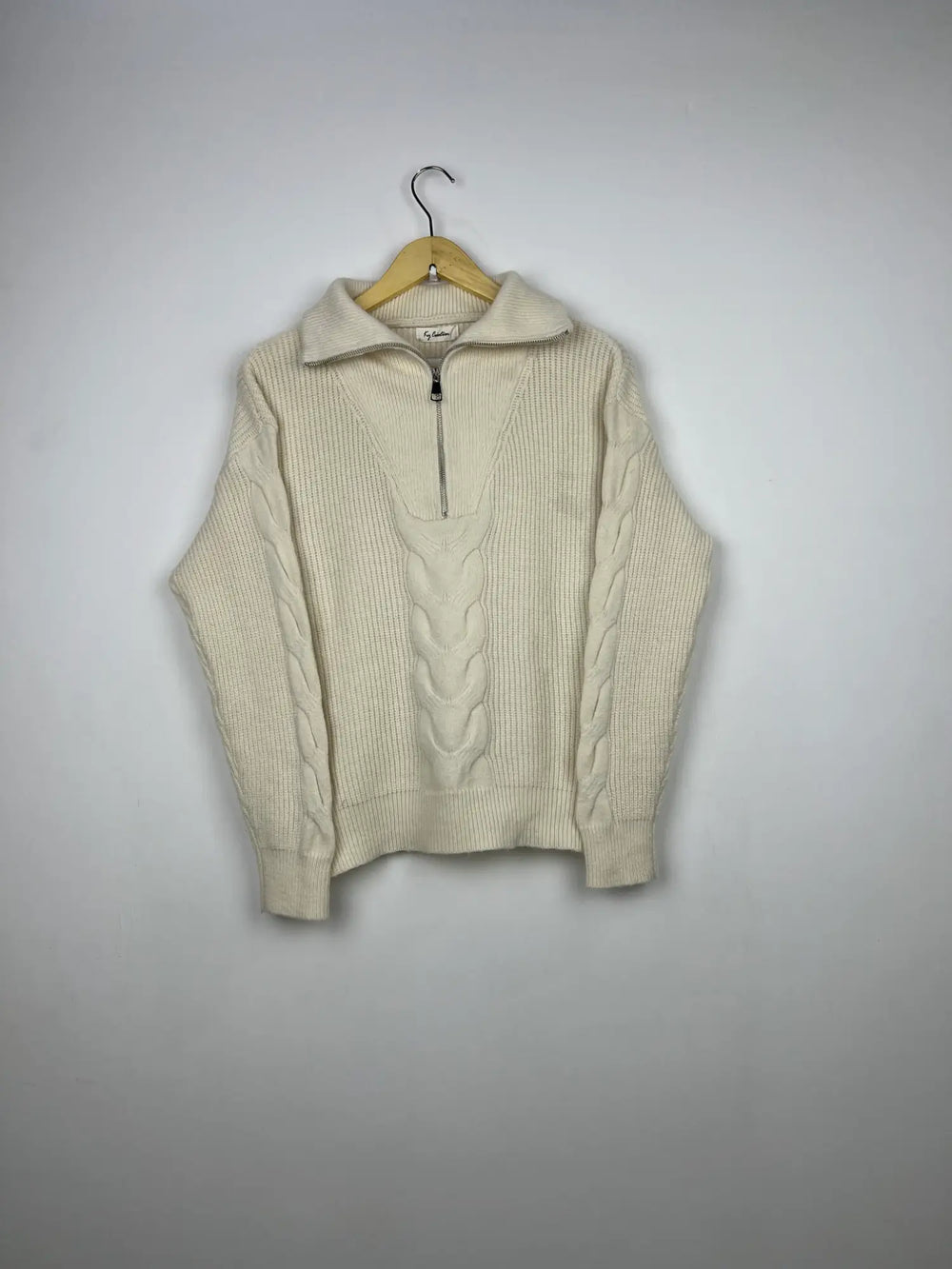 Buy online pre-used pre-loved 100% authentic & Original branded Ky Creation (WT-6720) available in Pakistan. Top international brands avilable.