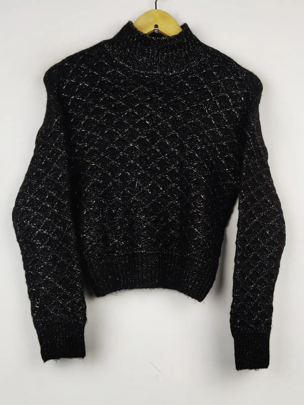 Buy online pre-used pre-loved 100% authentic & Original branded Primark (WT-7014) available in Pakistan. Top international brands avilable.