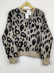 Buy online pre-used pre-loved 100% authentic & Original branded New Look (WT-7061) available in Pakistan. Top international brands avilable.