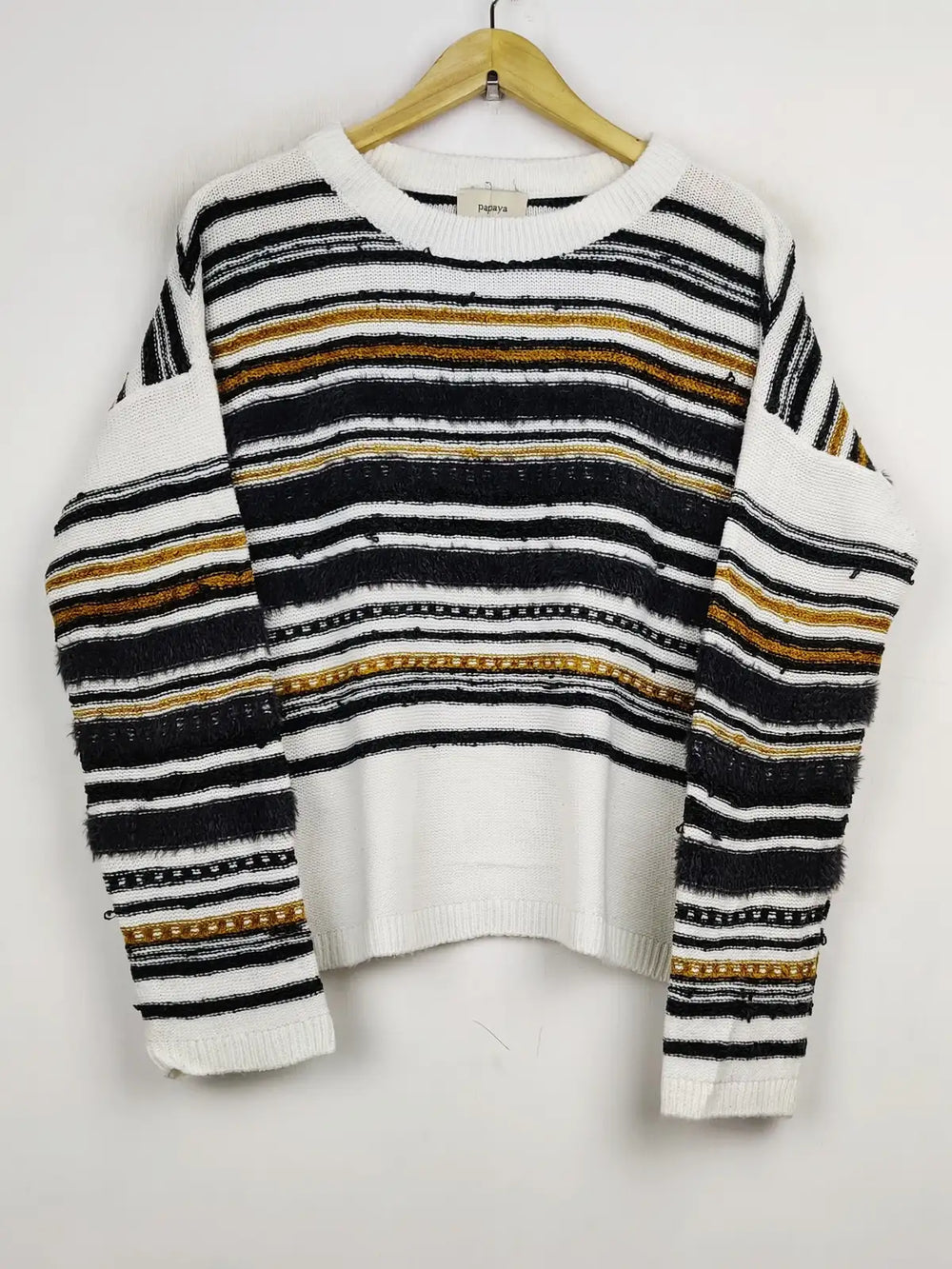 Buy online pre-used pre-loved 100% authentic & Original branded Papaya (WT-7374) available in Pakistan. Top international brands avilable.