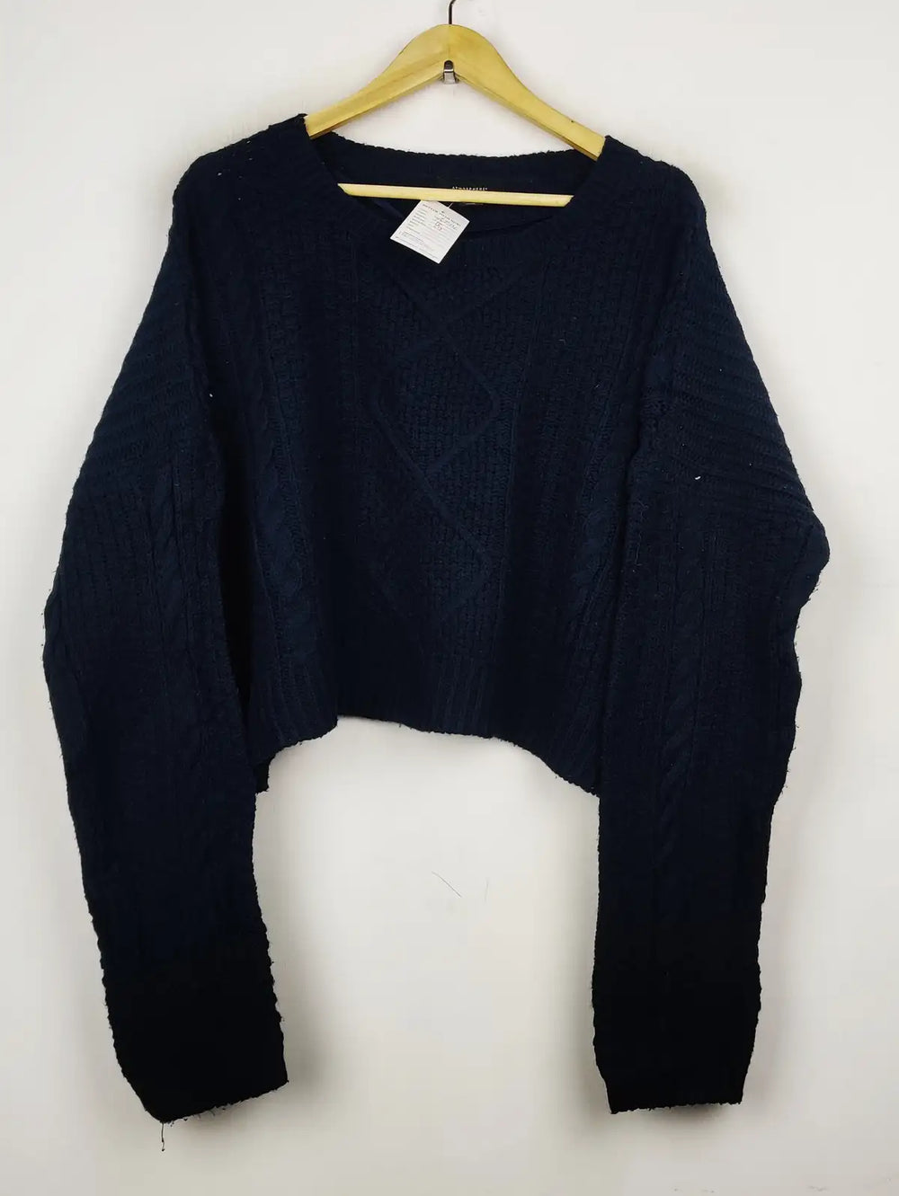 Buy online pre-used pre-loved 100% authentic & Original branded Atmosphere (WT-7431) available in Pakistan. Top international brands avilable.