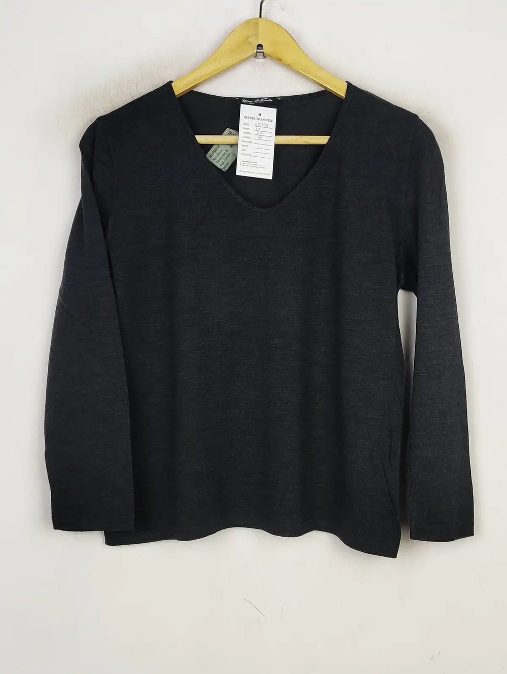 Buy online pre-used pre-loved 100% authentic & Original branded Nino Columbo (WT-7913) available in Pakistan. Top international brands avilable.