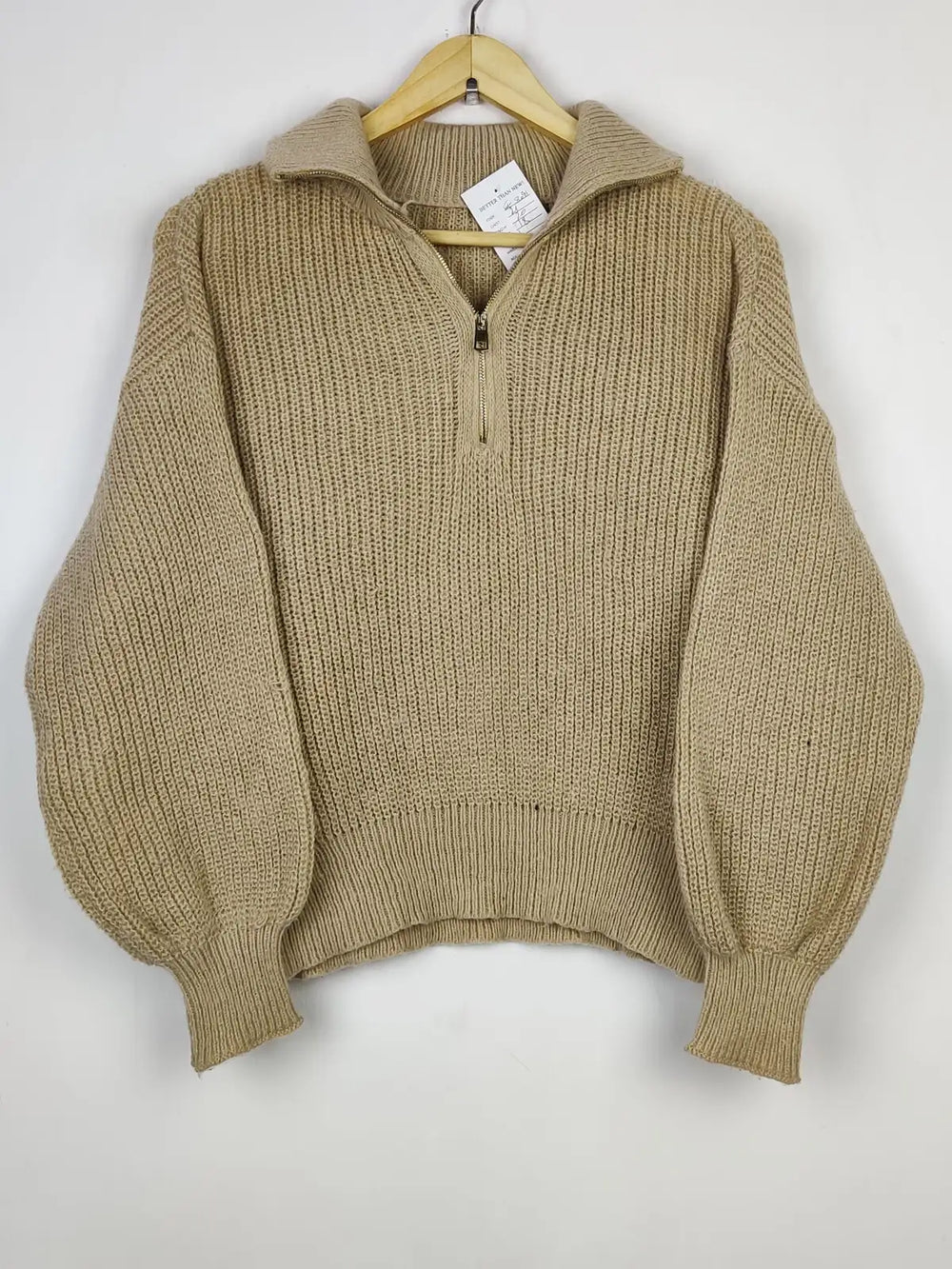 Buy online pre-used pre-loved 100% authentic & Original branded Unknown Brand (WT-8091) available in Pakistan. Top international brands avilable.