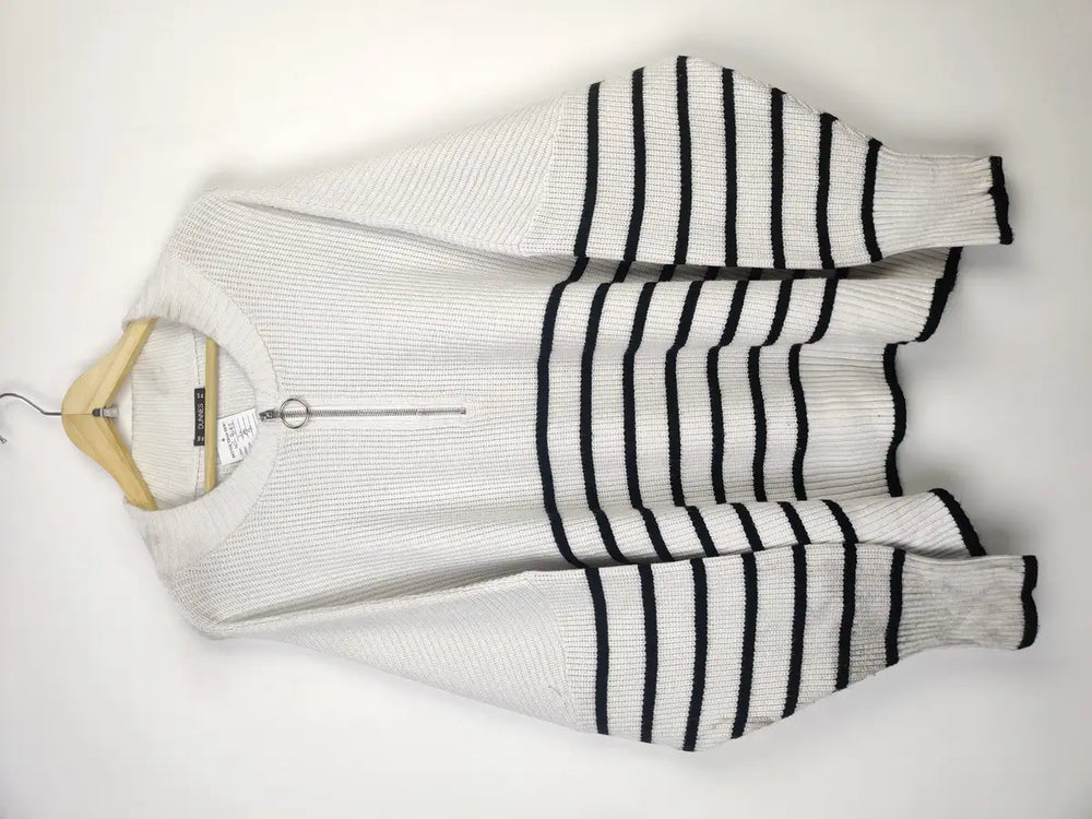 Buy online pre-used pre-loved 100% authentic & Original branded Dunnes Stores (WT-8183) available in Pakistan. Top international brands avilable.