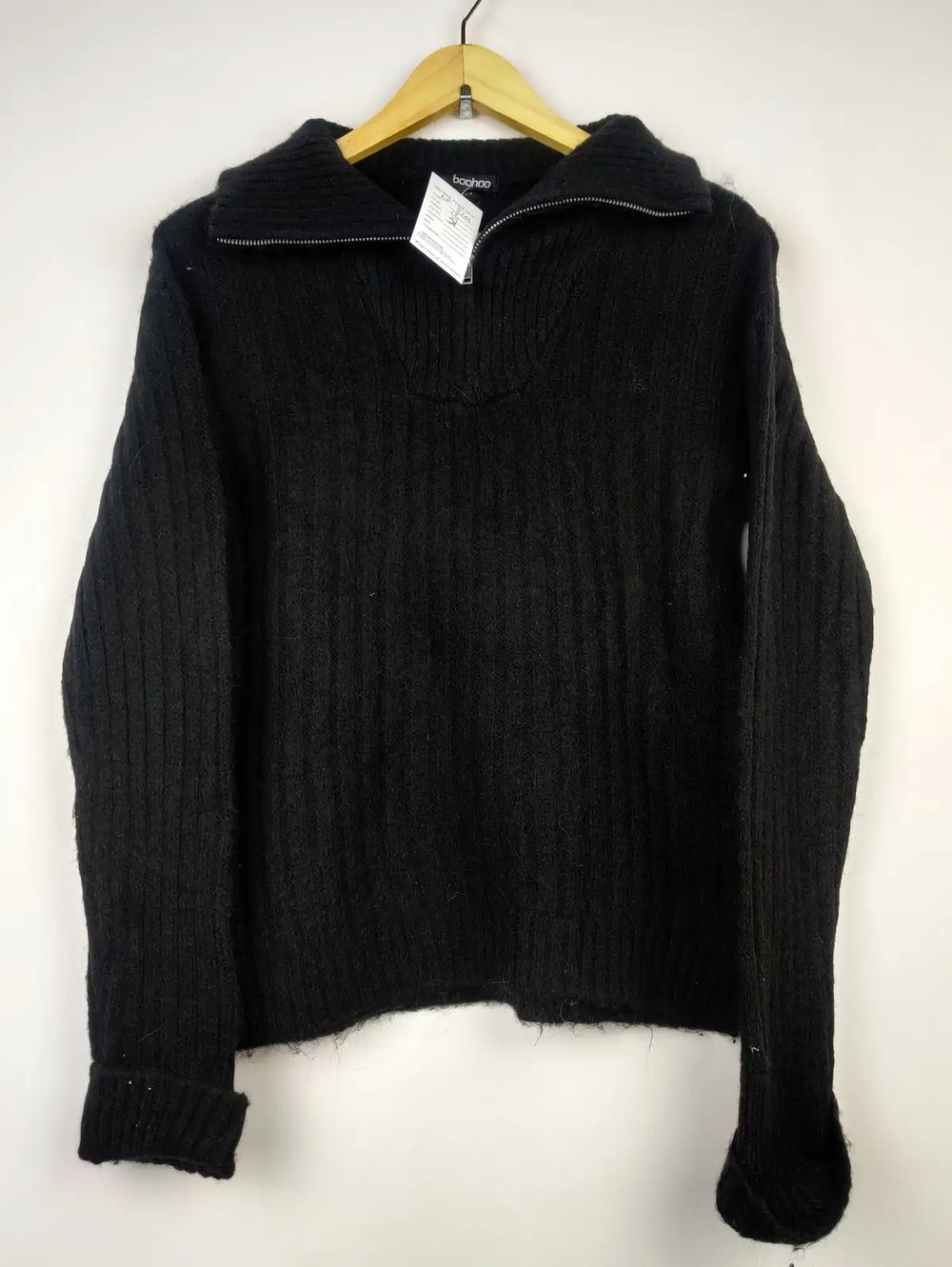 Buy online pre-used pre-loved 100% authentic & Original branded Boohoo (WT-8203) available in Pakistan. Top international brands avilable.