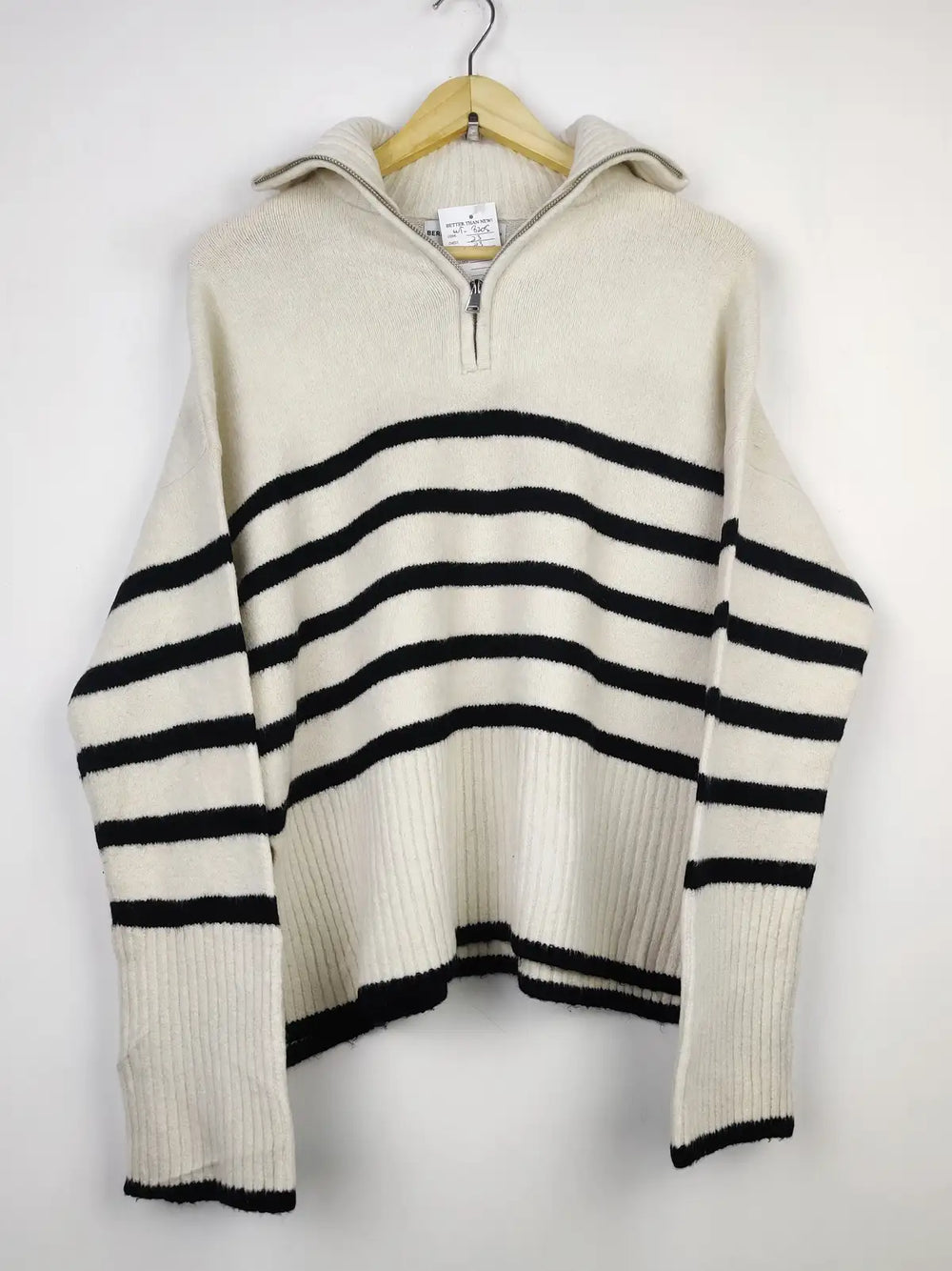 Buy online pre-used pre-loved 100% authentic & Original branded Bershka (WT-8205) available in Pakistan. Top international brands avilable.