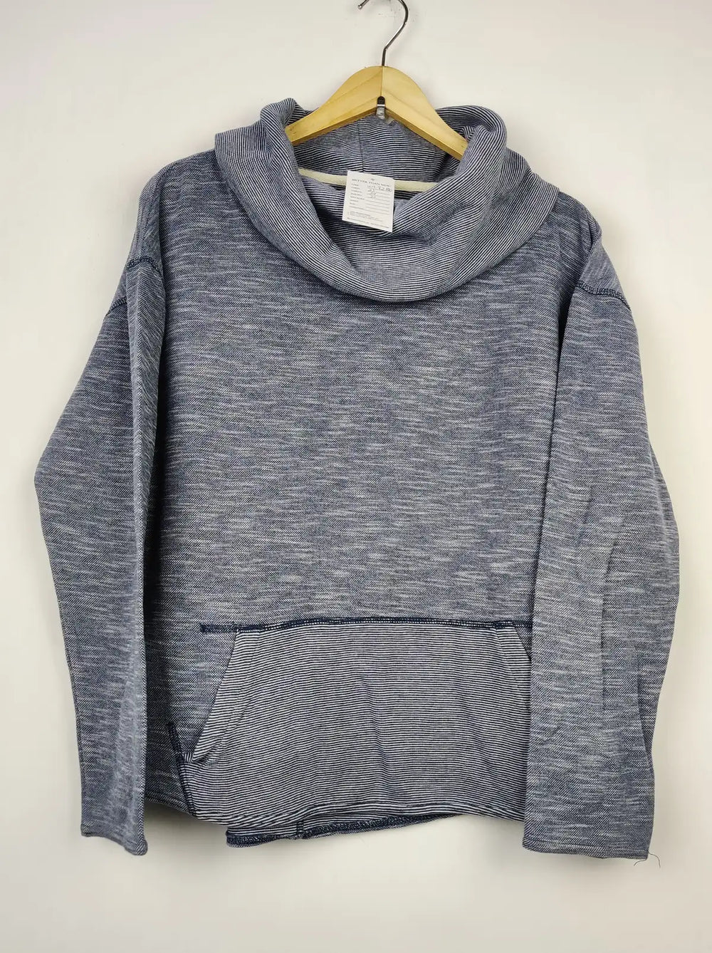 Buy online pre-used pre-loved 100% authentic & Original branded Burton (WT-8280) available in Pakistan. Top international brands avilable.