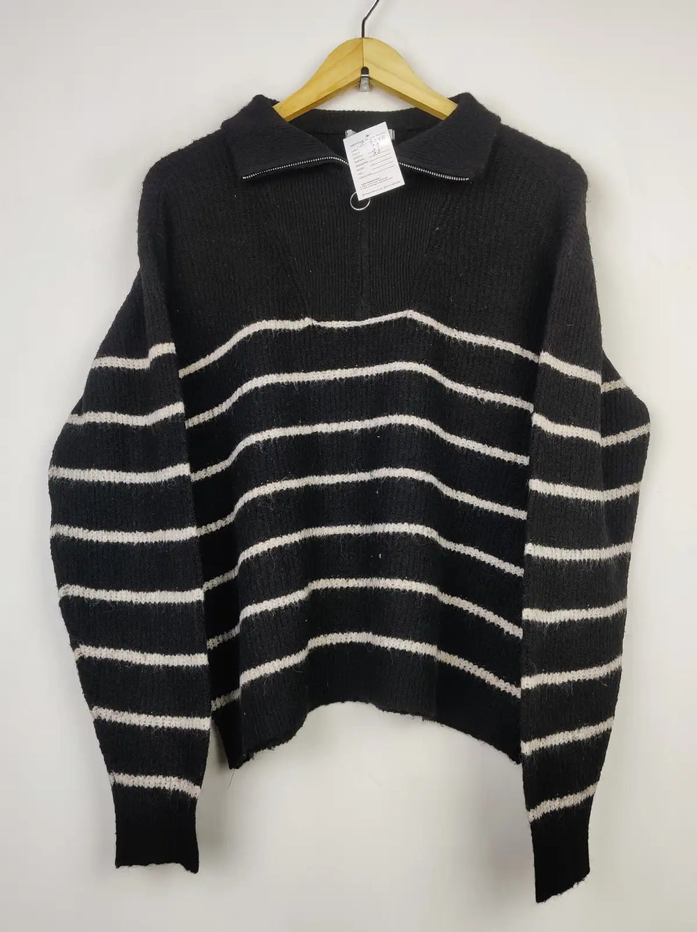 Buy online pre-used pre-loved 100% authentic & Original branded Hailys (WT-8298) available in Pakistan. Top international brands avilable.