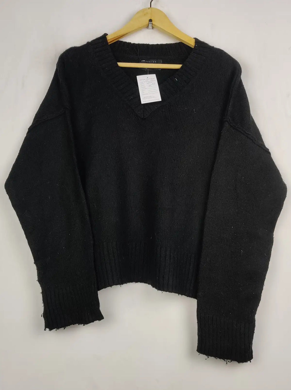Buy online pre-used pre-loved 100% authentic & Original branded Asos (WT-8341) available in Pakistan. Top international brands avilable.