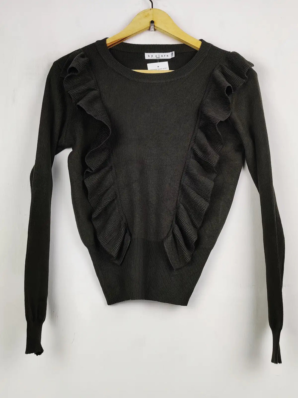 Buy online pre-used pre-loved 100% authentic & Original branded By Clara (WT-8473) available in Pakistan. Top international brands avilable.