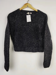 Buy online pre-used pre-loved 100% authentic & Original branded H&M (WT-8766) available in Pakistan. Top international brands avilable.