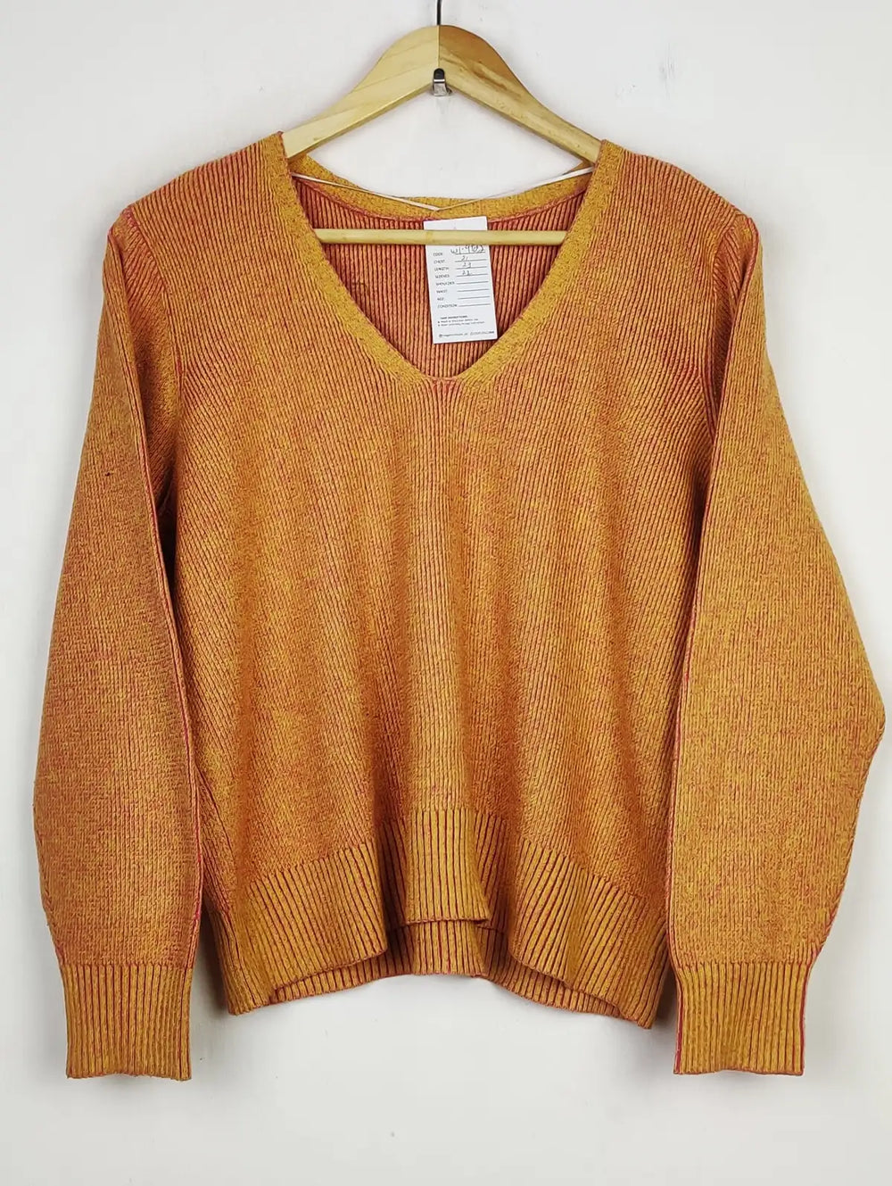 Buy online pre-used pre-loved 100% authentic & Original branded Unknown Brand (WT-9122) available in Pakistan. Top international brands avilable.