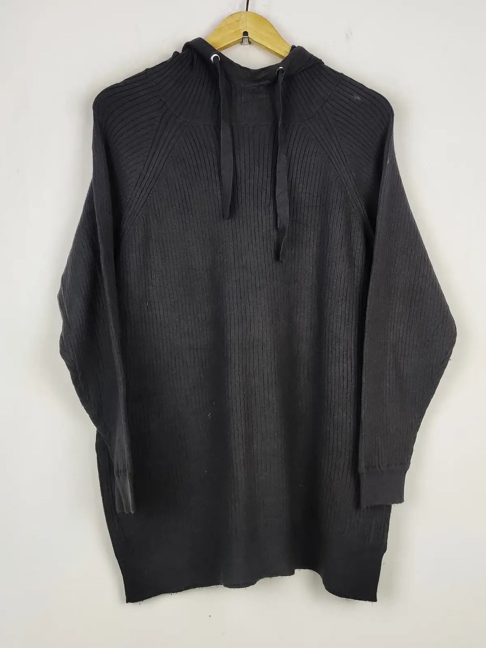 Buy online pre-used pre-loved 100% authentic & Original branded F&F (WT-9607) available in Pakistan. Top international brands avilable.