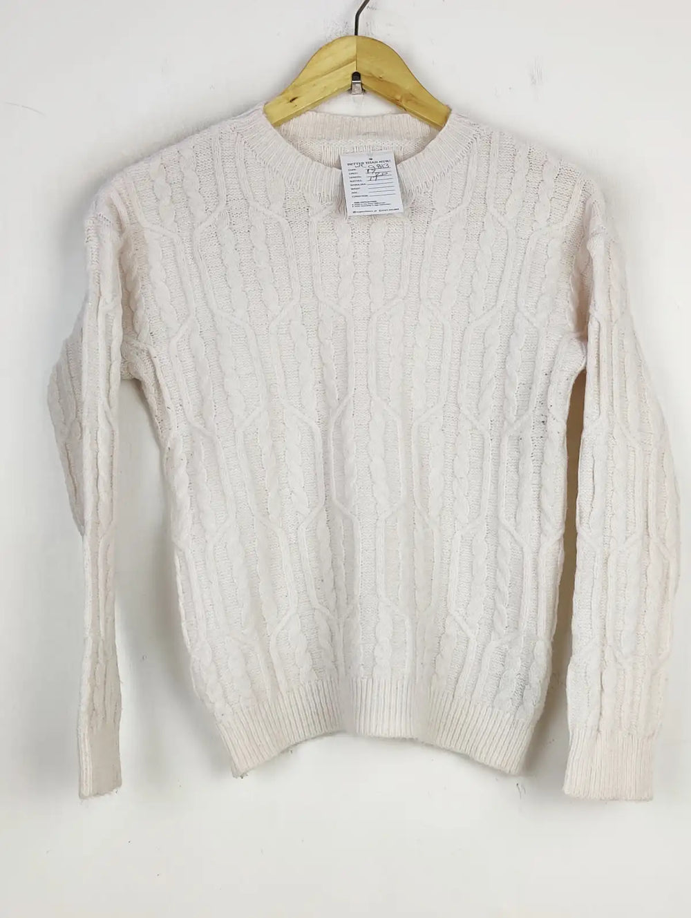 Buy online pre-used pre-loved 100% authentic & Original branded Unknown Brand (WT-9813) available in Pakistan. Top international brands avilable.