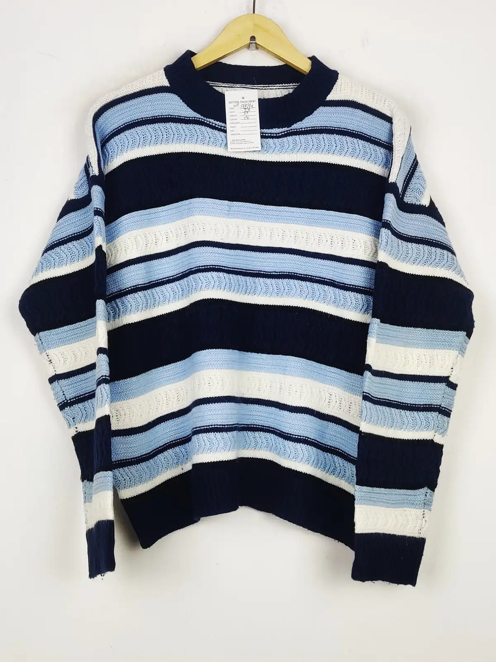 Buy online pre-used pre-loved 100% authentic & Original branded Unknown Brand (WT-9894) available in Pakistan. Top international brands avilable.