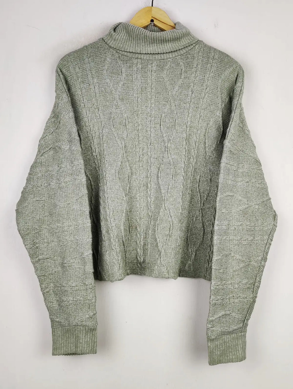 Buy online pre-used pre-loved 100% authentic & Original branded F&F (WT-9925) available in Pakistan. Top international brands avilable.