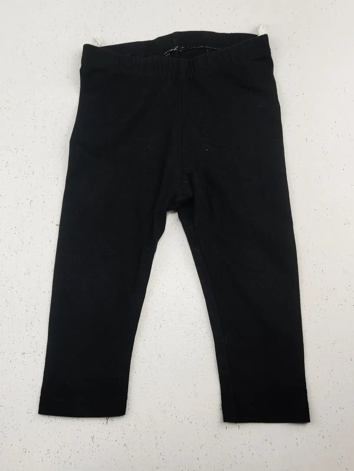 Buy online pre-used pre-loved 100% authentic & Original branded H&M (BB-1017) available in Pakistan. Top international brands avilable.